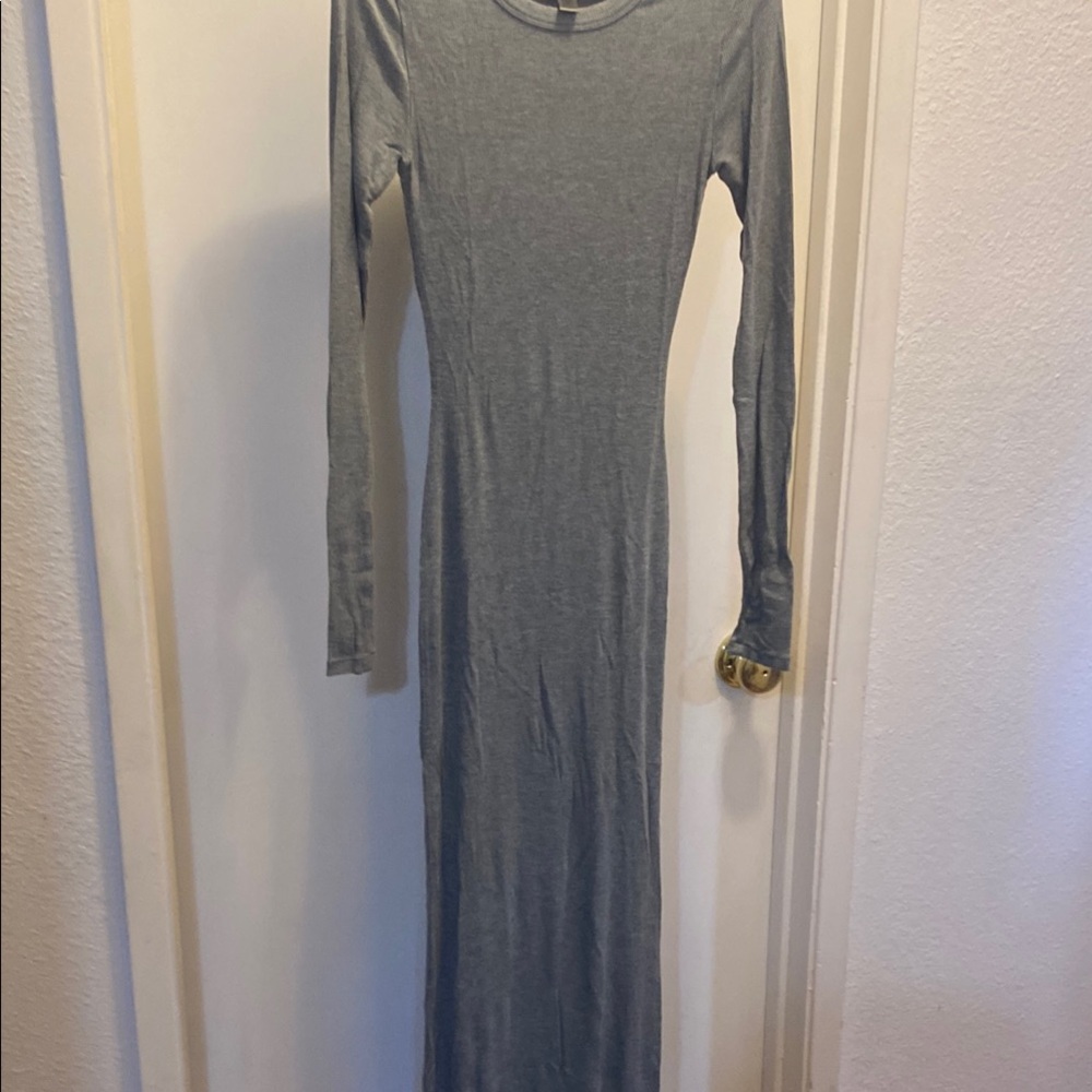 Elegant Gray Long Sleeve Dress